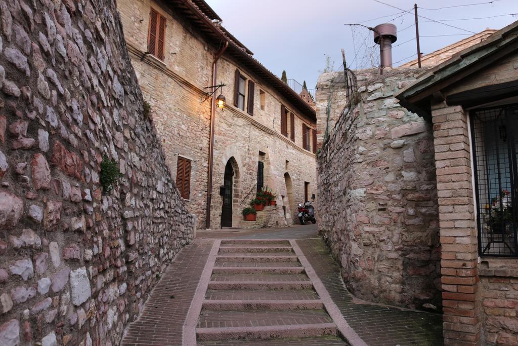 Отель La Casina Colorata Ассизи Экстерьер фото